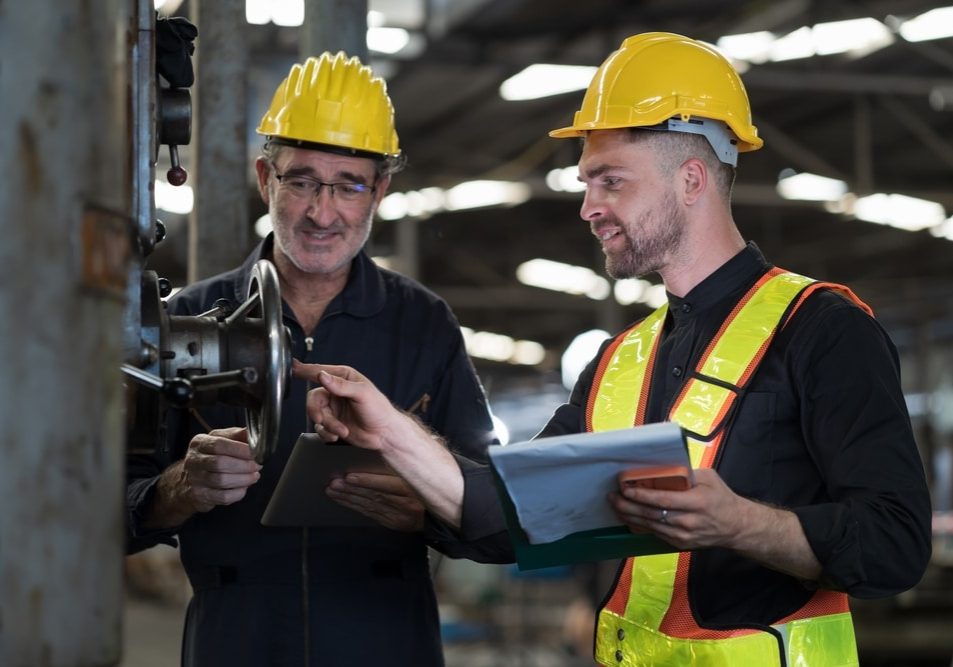 Group,Of,Male,Engineer,Worker,Checking,,Repair,,Maintenance,Lathe,Machine Team of male technician